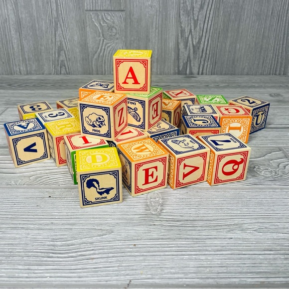 Uncle goose 3D wood carved stacking / learning alphabet animal blocks learning - Picture 5 of 7